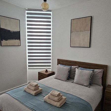 Tower Bridge Spacious King Bedroom With Extra Large Windows London Exterior photo
