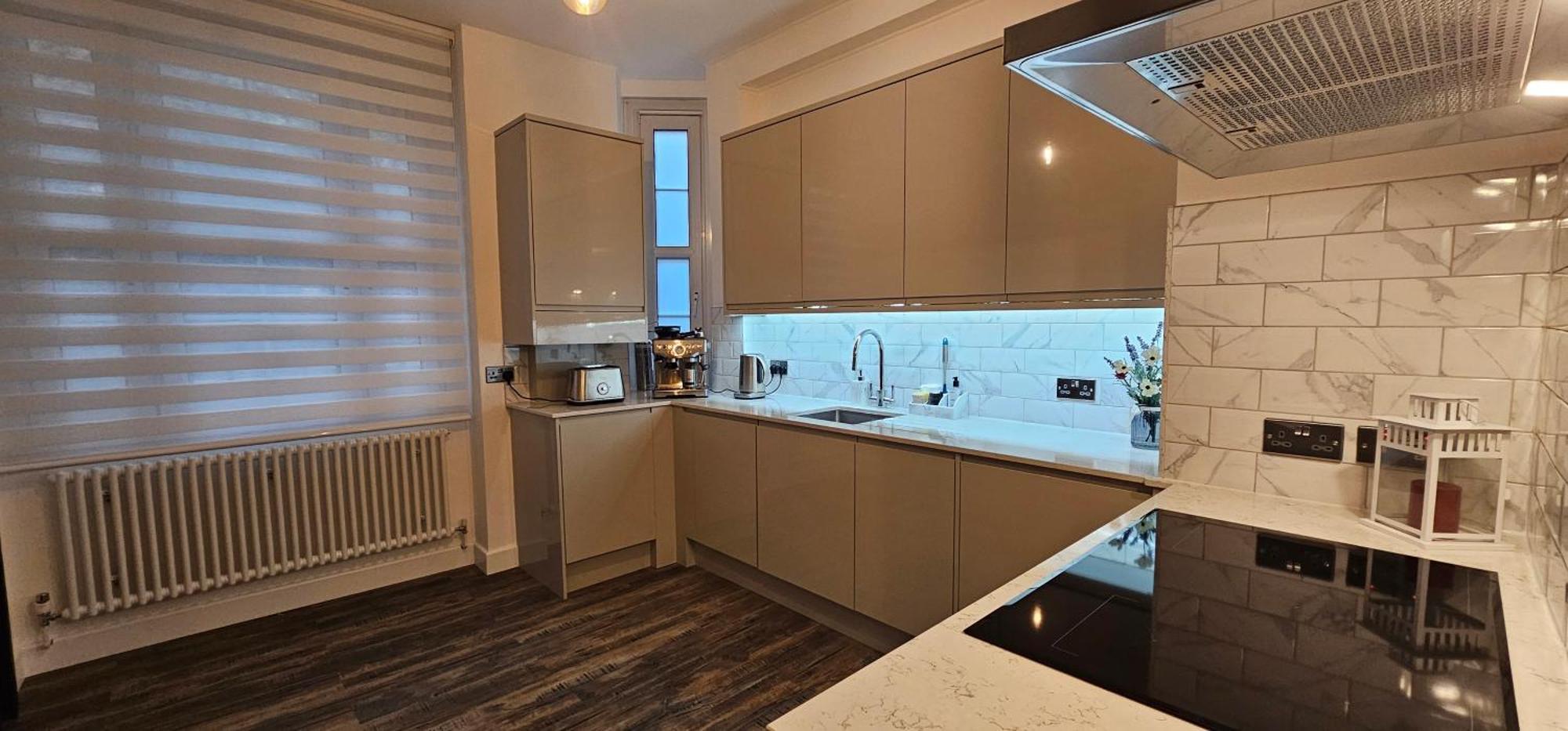 Tower Bridge Spacious King Bedroom With Extra Large Windows London Exterior photo